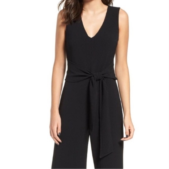 ASTR the Label Jumpsuit Black Medium Cropped Sleeveless Pockets Wide Leg - Picture 2 of 12